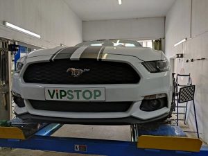 Ford Mustang, 2017 год